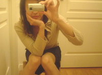 Very Cute Girl In Innocent Mirror Pix