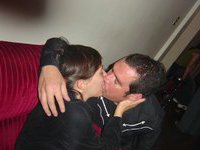 Amateur couple share homemade porn pics