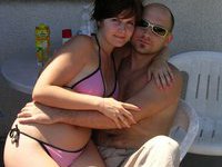 Real amateur couple share pics from vacation