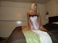 Horny pregnant blond wife