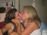 Her first lesbian kiss