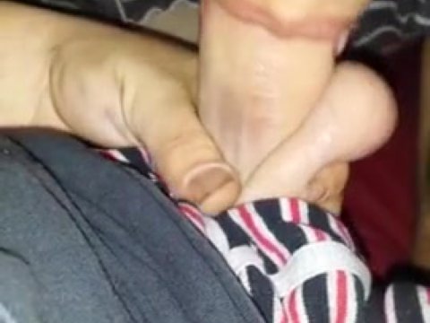 Play 'Girlfriend with tongue piercing gives me a blowjob'