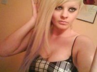 Hot Cellphone Self Pics From This Busty Blonde
