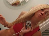Hot Blonde Webcam Babe In Nice Shots