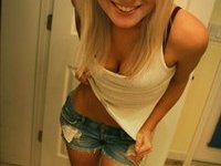 Hot Blonde Webcam Babe In Nice Shots