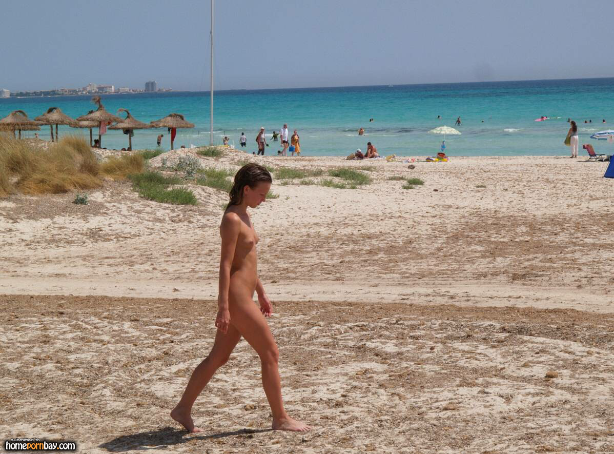 https://m.homepornbay.com/album/beach-walker-naked