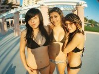 Emo Hotties In Sexy Swimsuits