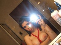 More Hot Chicks Doing Their Selfpics