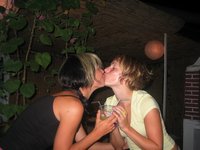 Kissing girls mix