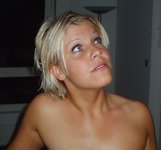 GF Heidi posing naked