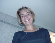 housewife posing naked