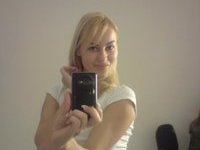 Blonde self shooting