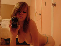 Random Pics Of Nude Emo Chicks 25
