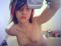 Random Pics Of Nude Emo Chicks 28