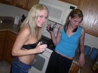 Horny dyke babes kissing