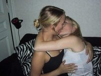 Lesbian babes kissing