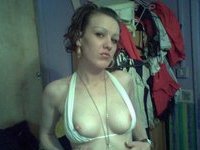 Slutty teen amateur chick