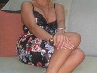 Blonde cute Dasha dildoing