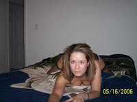 Horny MILF loves to pose