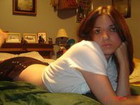 Young amateur teen girl sucking dick