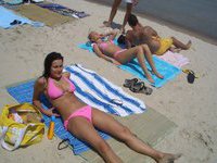 Cute amateur girl sunbathing nude