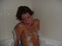 Sexy amateur wife posing nude