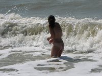 Amateur teen gf topless at beach