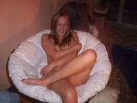 Amateur teen gf posing nude on cam