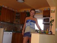Russian amateur gf nude in bath