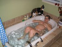 pregnant wife nude in bath