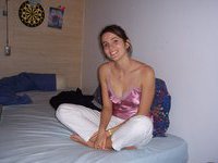 Amateur wife nude at home