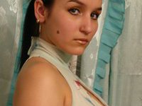 Hot russian amateur wife posing on cam