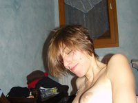 French amateur wife nude at home