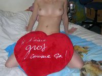 Blonde amateur wife posing nude at home