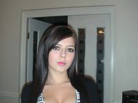 Sexy amateur brunette