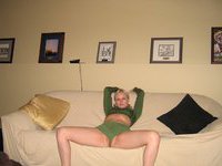 Sexy amateur blonde posing nude