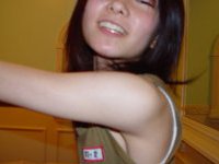 Asian amteur girl sucking dick