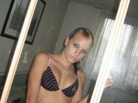 Young amateur teen babe