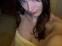 Zoung amateur wife in bathroom