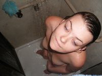 Amateur cutie nude at bathroom