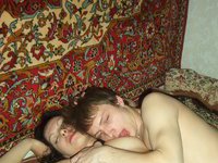 Russian amateur threesome fucking