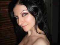 Sexy amateur brunette wife
