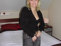Amateur blonde wife naked at home