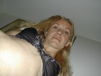 Blonde amateur wife Geraldine