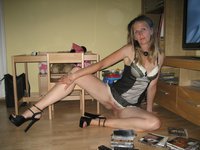 submissive amateur wife Erica