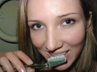 Proper tooth brushing))