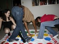 how to play twister