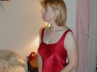 Redhead wife shows her body