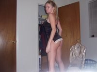 Amateur blond gf nude at home