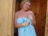 Amateur ladies at the Sauna